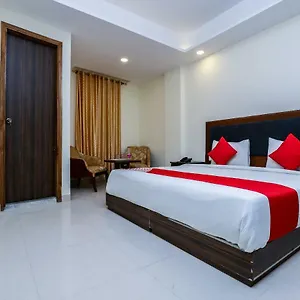 Ivy Plaza Luxury Hotel New Delhi