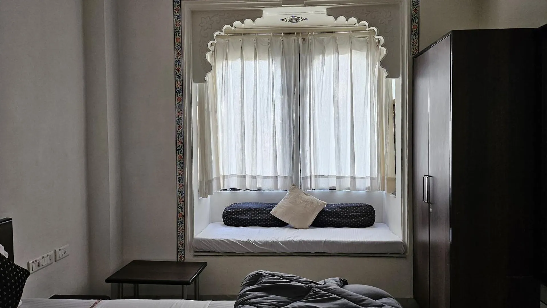 Madpackers Udaipur Hostel